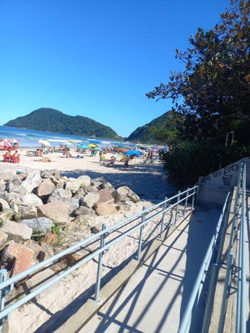 Apto Praia Do Tombo 과루자 외부 사진